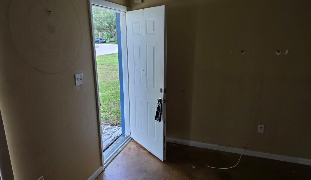 WhatsApp Image 2025-08-07 at 15.02.45 (2)