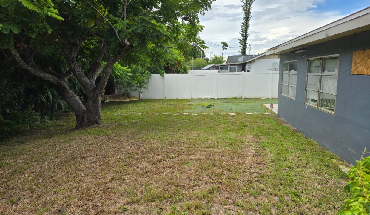 WhatsApp Image 2025-08-07 at 15.02.46 (2)